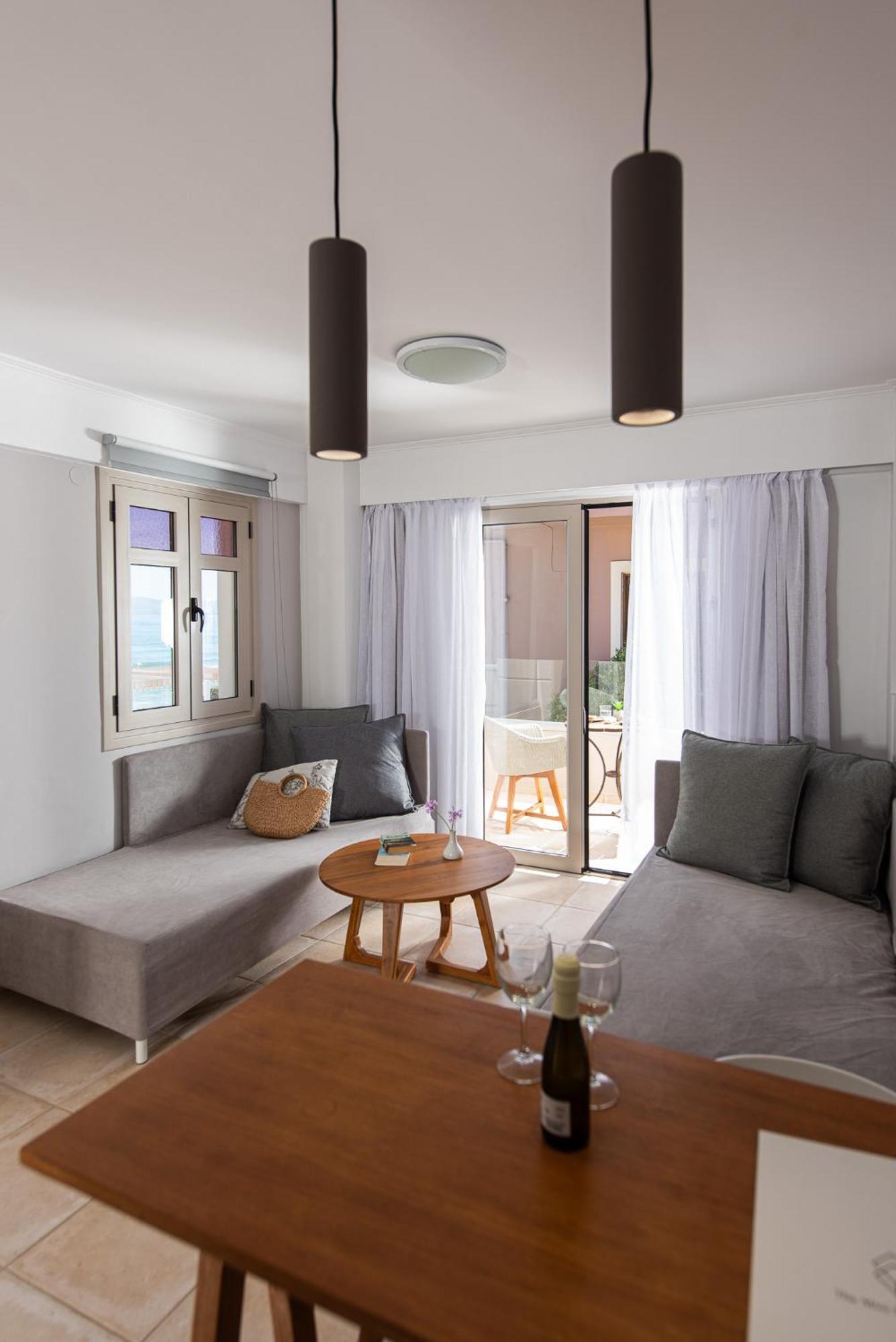 The Mini Apart Otel Stalós