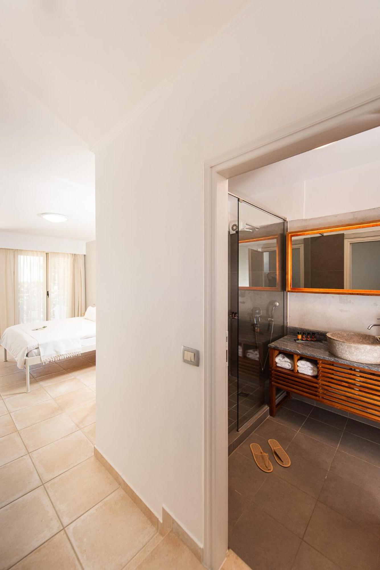 Aparthotel The Mini Stalós
